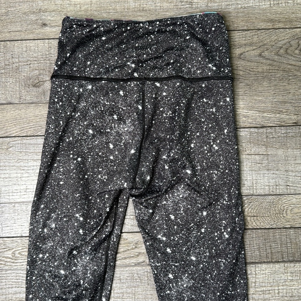 Peloton Colorful Abstract Pattern Reversible Legg… - image 7